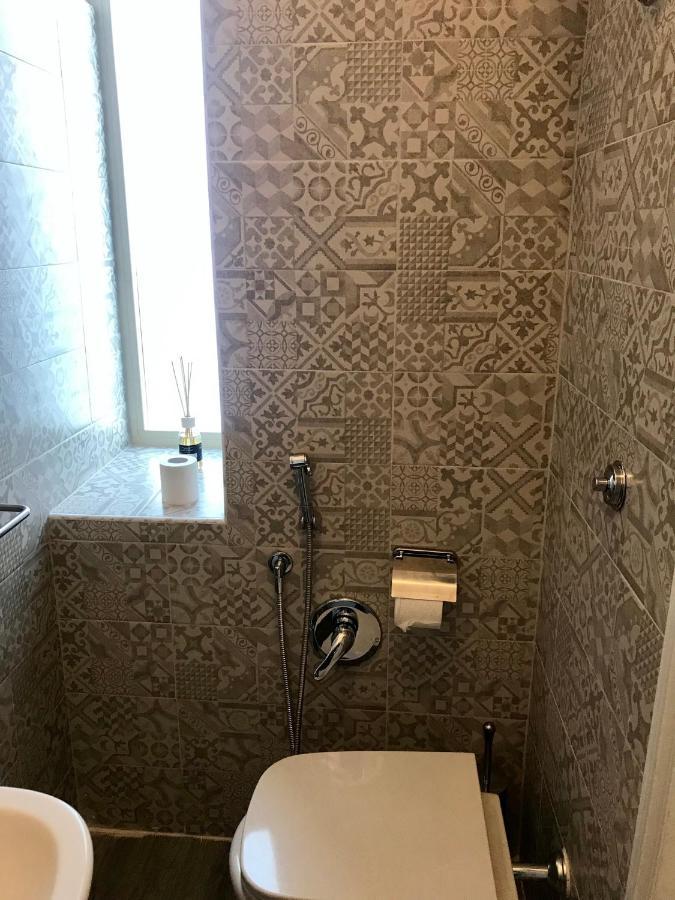 לינה וארוחת בוקר Napolide מראה חיצוני תמונה